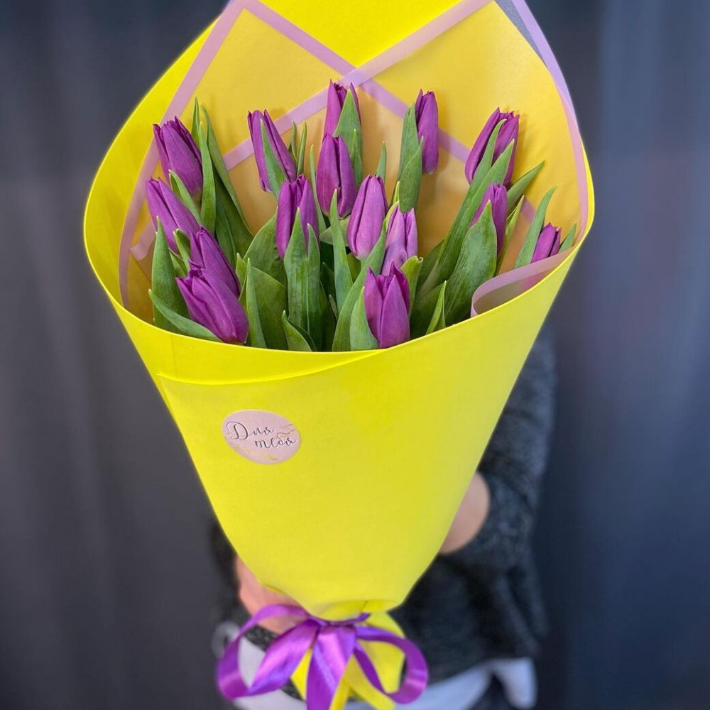 Букет цветов «15 фиолетовых тюльпанов»