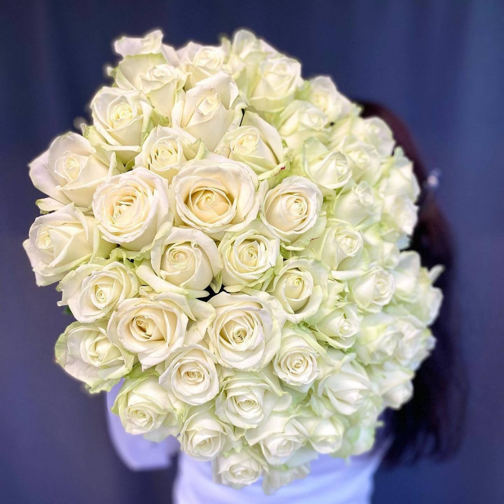 Букет цветов «51 белая роза» - фото 3