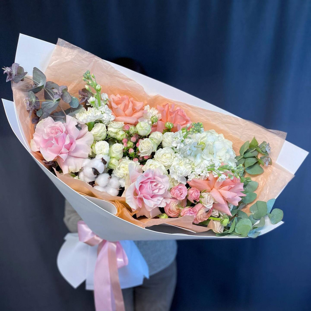 Букет цветов «Огромный букет с гортензией»