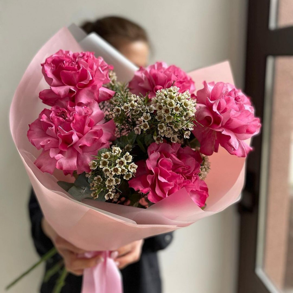 Букет цветов «Ажурная роза с эвкалиптом» - фото 2